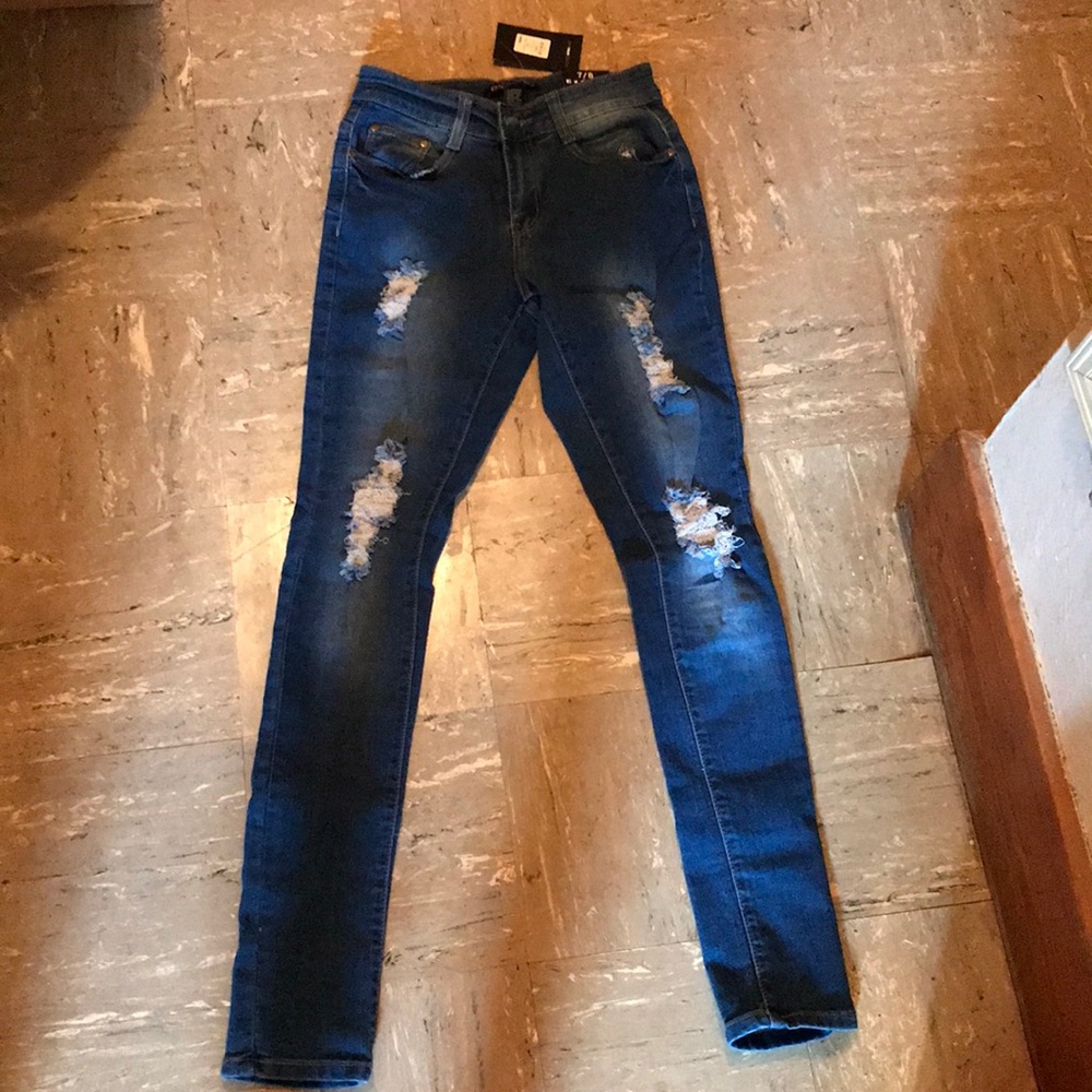 “too much booty” brand new  skinny jeans